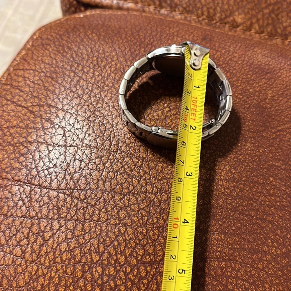 CITIZEN MENS SILVER COLOR WATCH WITH NEW BATTERY WORK PERFECT - Picture 13 of 15